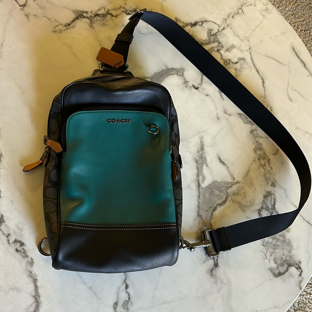 Men’s authentic coach West pack-New without tags